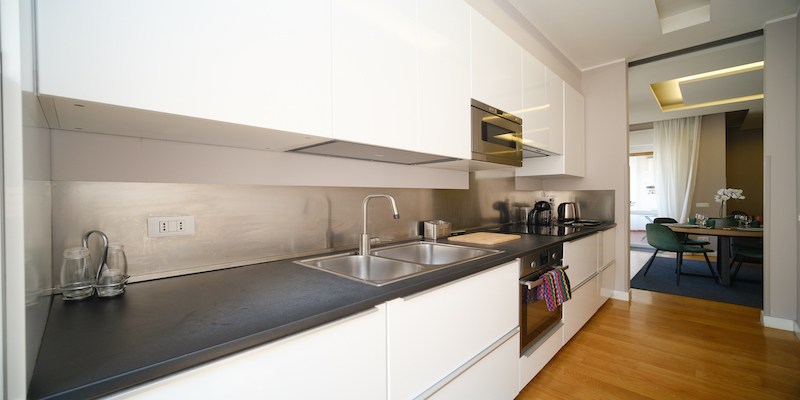 V76 Apartment Kitchen Fully Equipped